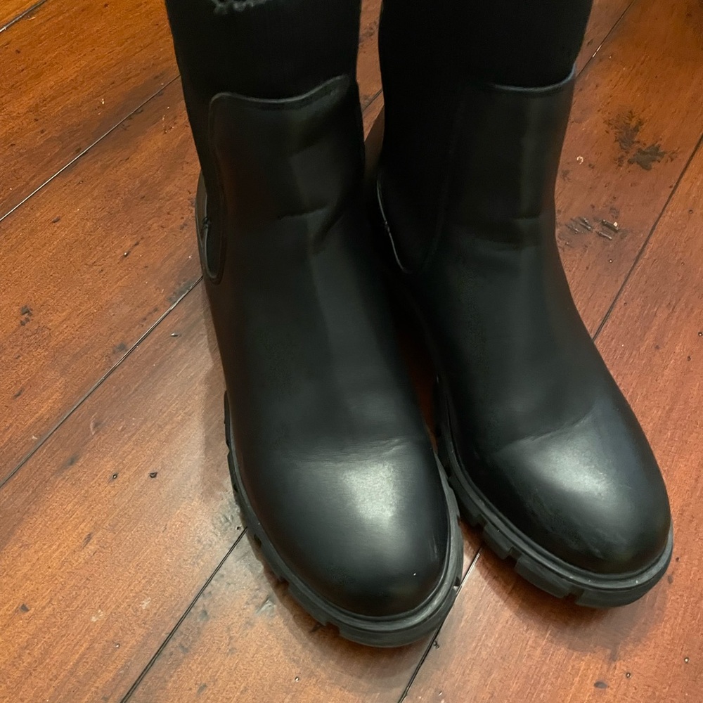 Steve Madden Chelsea Sock Boots